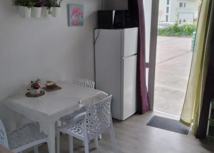 Paula &jo 1 * Kaštela